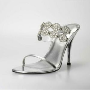 Stuart Weitzman Dreamgirl Swavorski Crystal Silver Sandals- Size 8